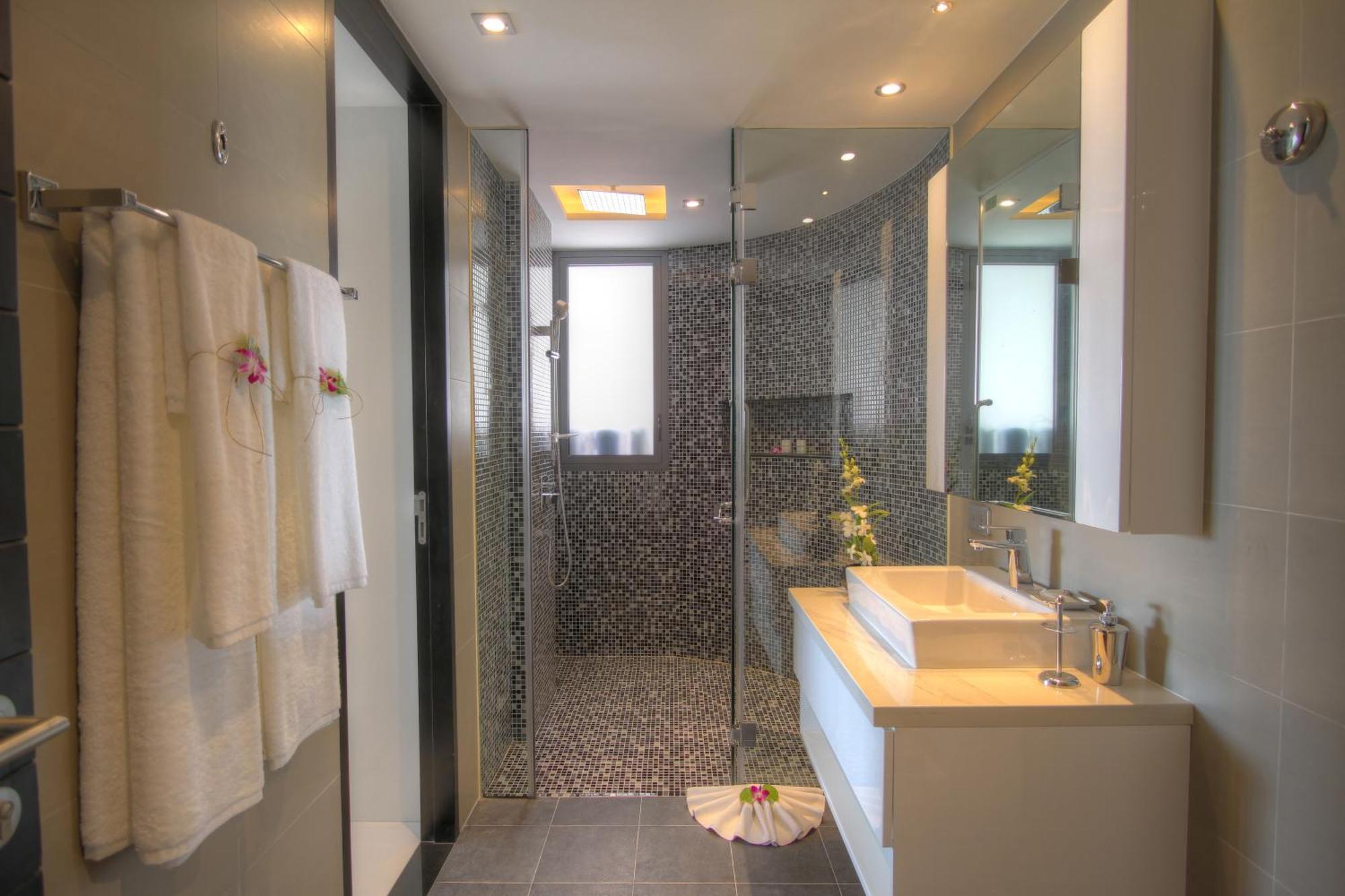 Lets Phuket Twin Sands Resort & Spa Patong Экстерьер фото